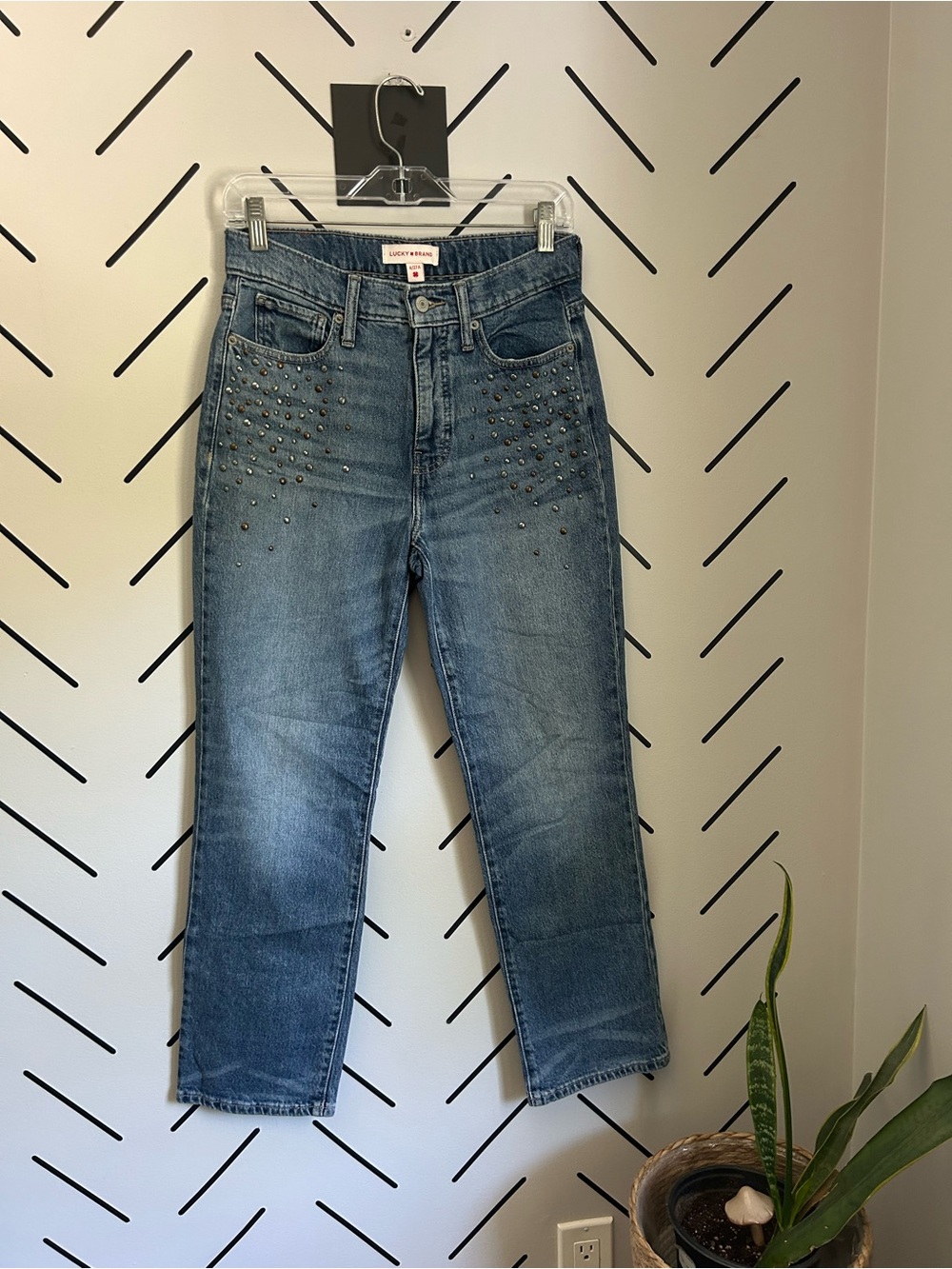 Lucky brand Zoe high rise straight leg medium wash embellished jeans